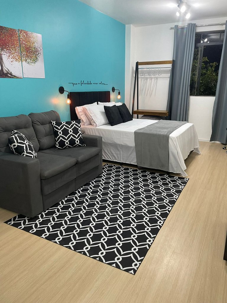 Lindo Studio reformado e moderno na Sta Ifigênia