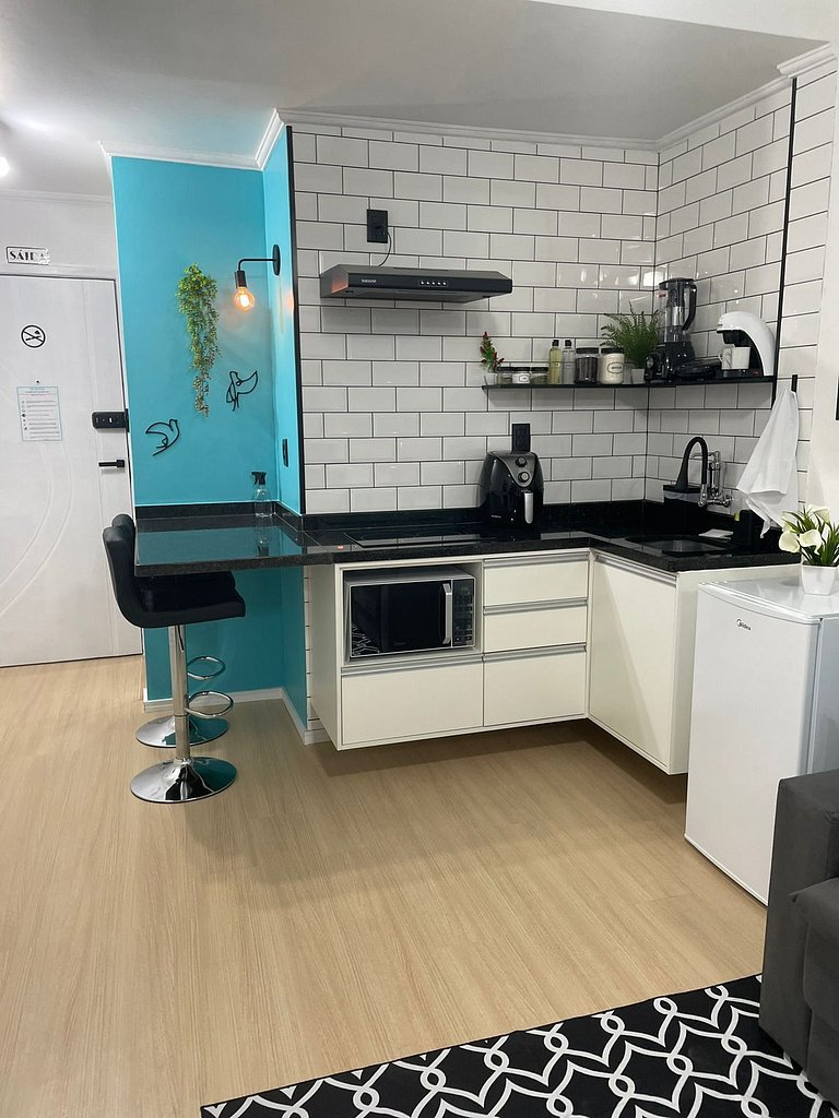 Lindo Studio reformado e moderno na Sta Ifigênia